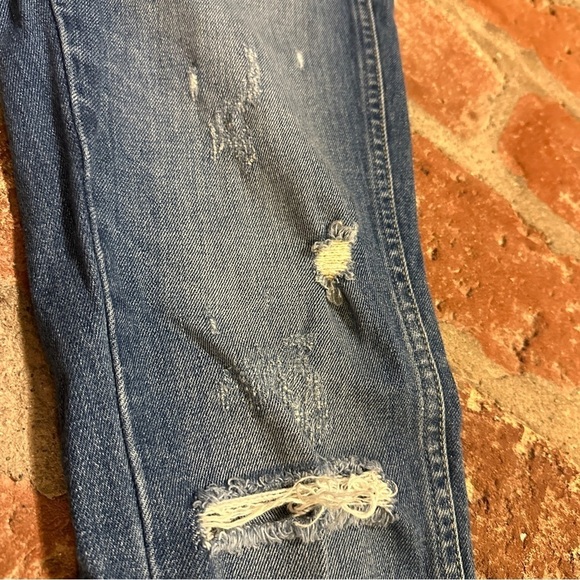 AMO size 25 Babe wash Divebar Destroy frayed hem straight distressed blue jeans - Picture 13 of 14